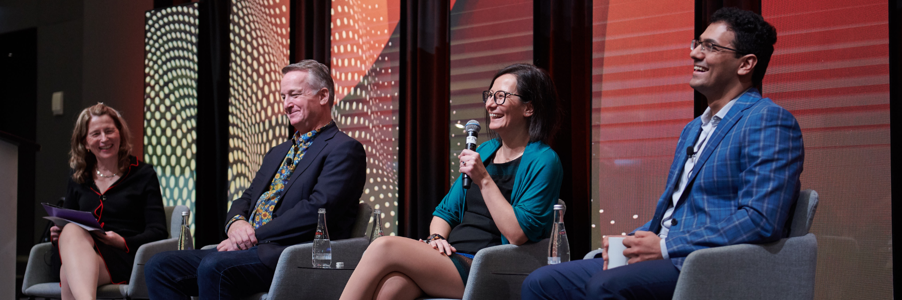 Tech Horizons panelists having a discussion